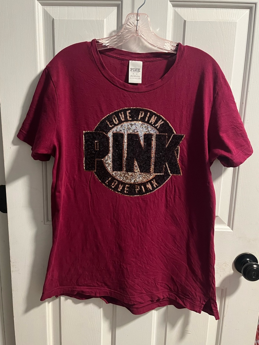 GUC VS Pink Sequined S/S Tee - Burgundy - Sz Medium